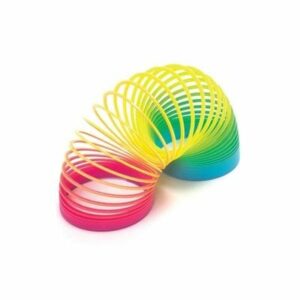 Slinky - fjädern som kan gå ner för trappor. Du kanske känner igen den från din egen barndom, nu finns den i regnbågsfärg.