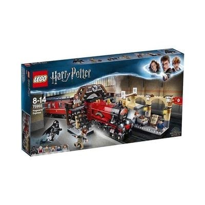 Legobygge med Hogwartzexpressen är en kul julklapp för en 9-åring