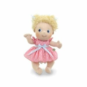 Den här dockan är en bra val när du köper present till en 1-årig flicka eftersom den inte innehåller smådelar. 