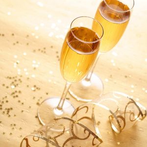 Champagneprovning för två upplevelse i present till en kvinna som fyller 50 år.