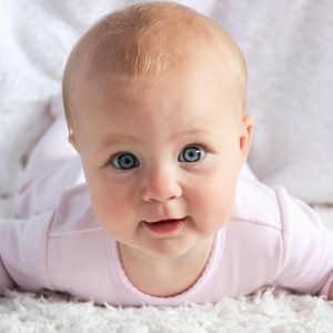 Babyfotografering i baby shower present