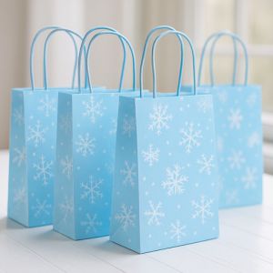 Goodiebags till disney kalas med ljusblå färg och snöflingor
