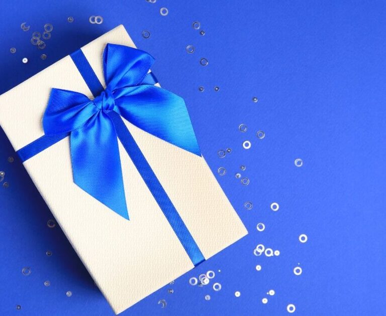 Present till 19-åring kille